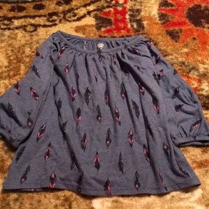 Old navy 5T feather blouse